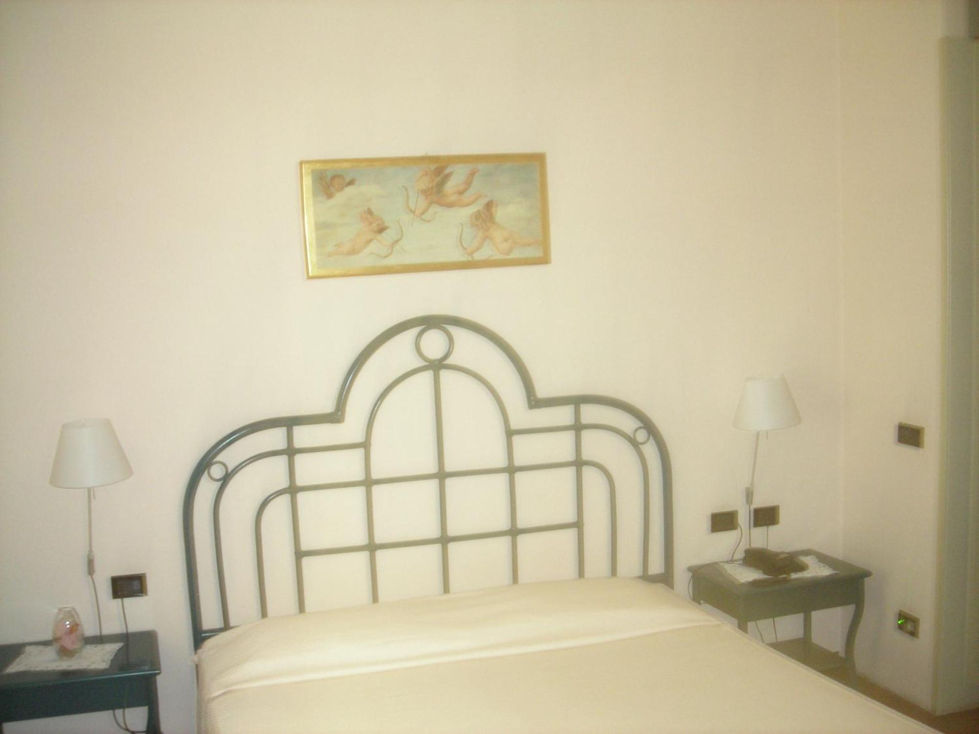 Locanda del Boscogrande Montegrosso dʼAsti Habitación foto