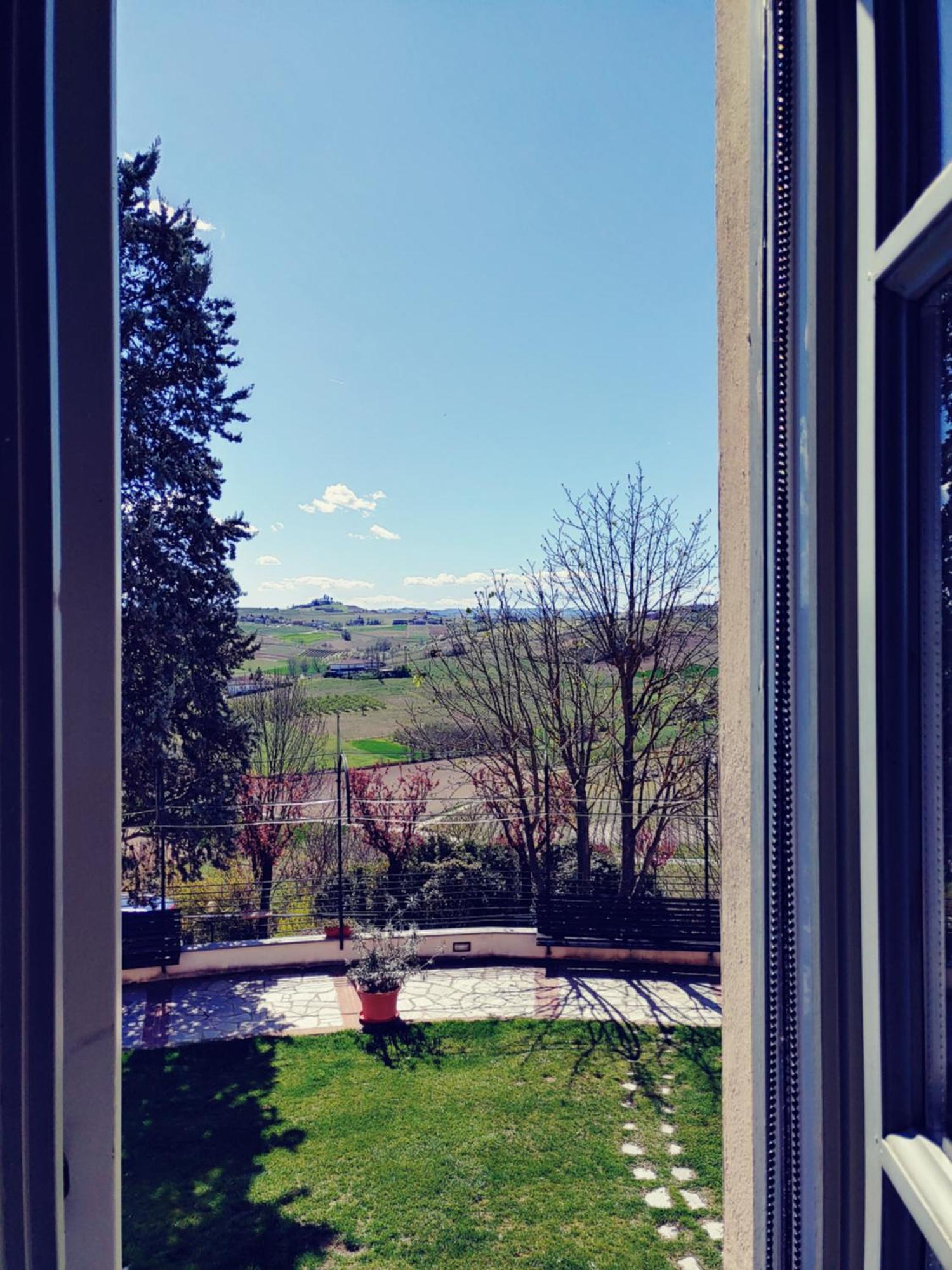 Locanda del Boscogrande Montegrosso dʼAsti Habitación foto